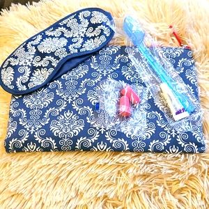 Nwt Emirates travel bundle blue